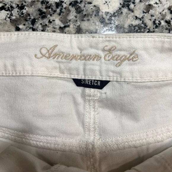 American Eagle Jeans Shorts with Embroidered Front Pockets - Picture 4 of 4